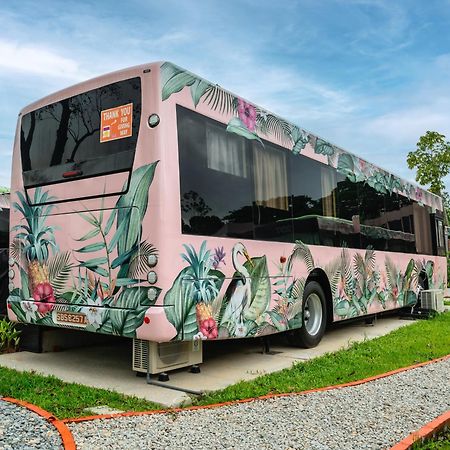 Hotel The Bus Collective Singapur Exterior foto